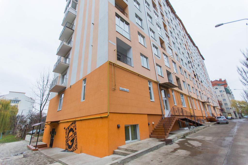 Modern Apartment On Akademika Sakharova 27A Ivano-Frankivsk Exterior foto